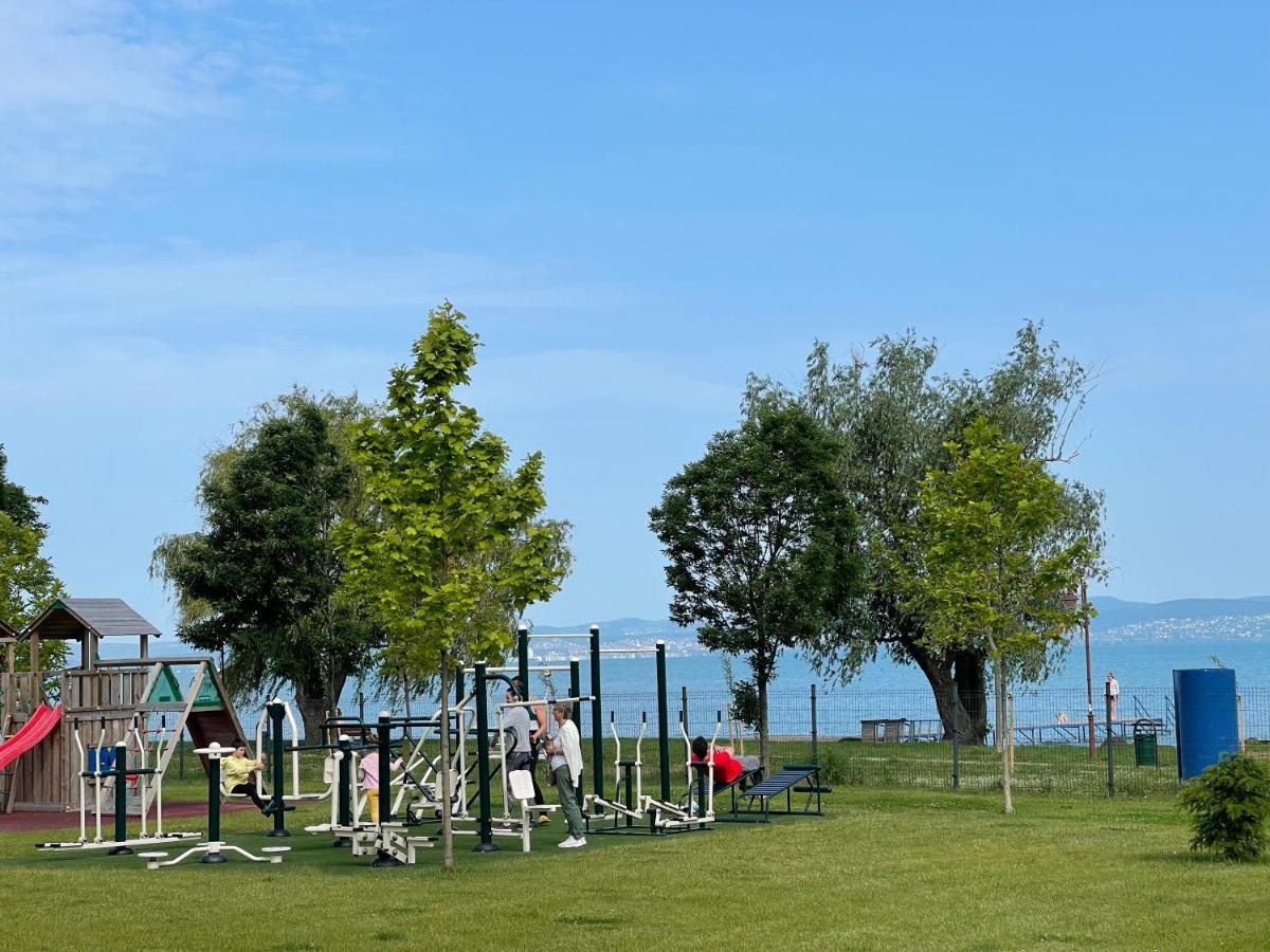 Vizparti Apartman Siófok Exterior foto